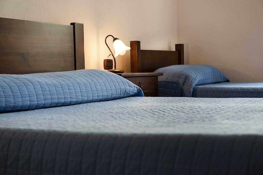 L'Antico Casale Guest House Polizzi Generosa Room photo